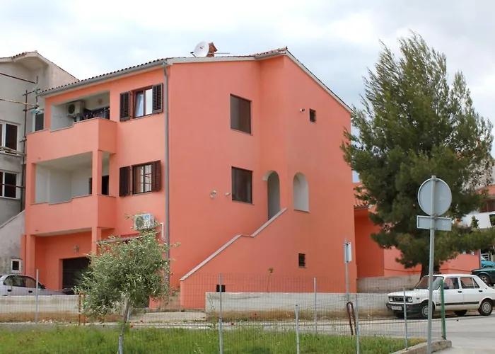 Apartments With A Parking Space Pula - 10429
